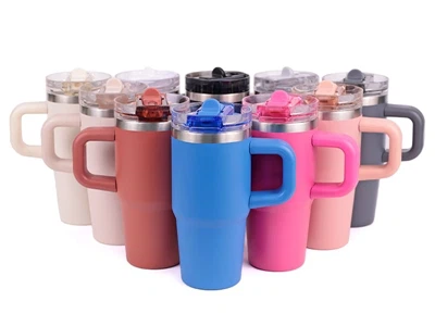 המדריך האולטימטיבי לנירוסטה כובשים וספלים: סוגים, מותגים וטיפים לקנייה